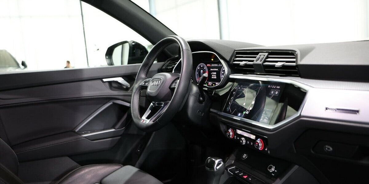 Audi Q3 35 TDI S-LINE SPORT EDITION BLACK VOLL-LEDER 63.000 km 29.883 &euro; Hamm 59077