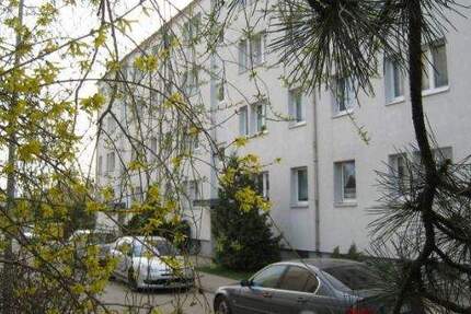 **Mit Balkon: Günstige 3-Zimmer-Wohnung**