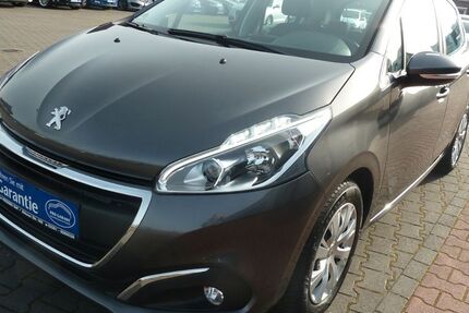 Peugeot 208 27.000 km 9.490 &euro; Hamm 59073