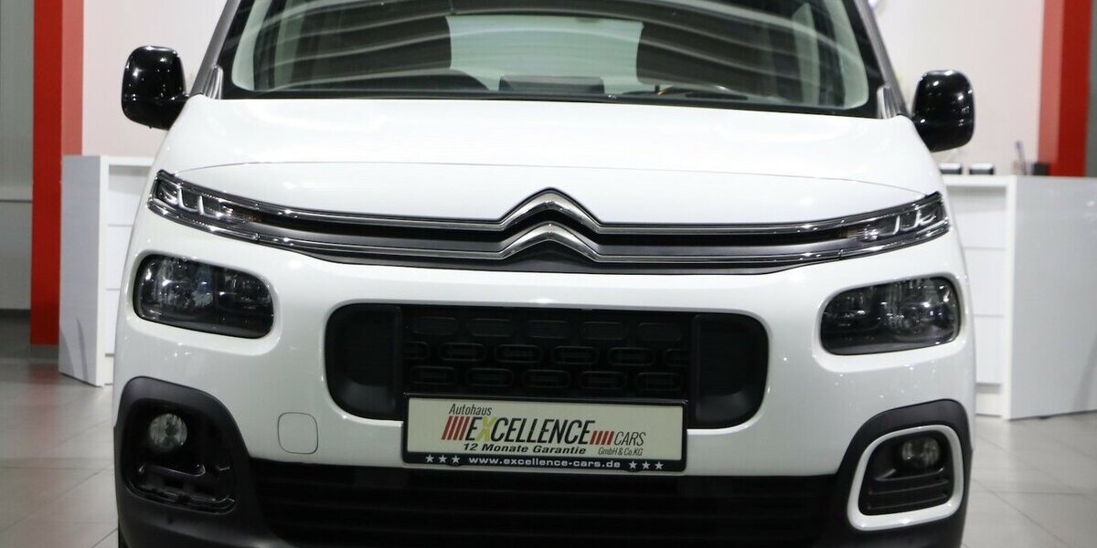 Citroen Berlingo 130 BLUE-HDI SHINE-XL 5-SITZER, 1.HAND 148.000 km 14.991 &euro; Hamm 59077