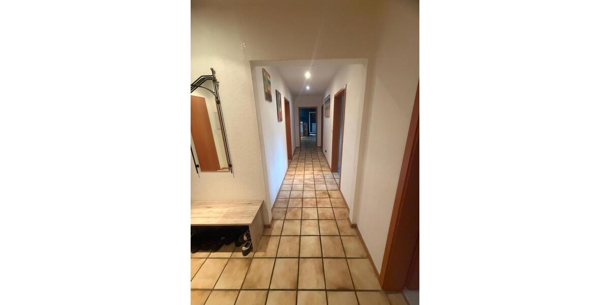 Etagenwohnung Beckum - 4 Zimmer, 140 m&sup2;, 950&euro; | Angebot:26321240