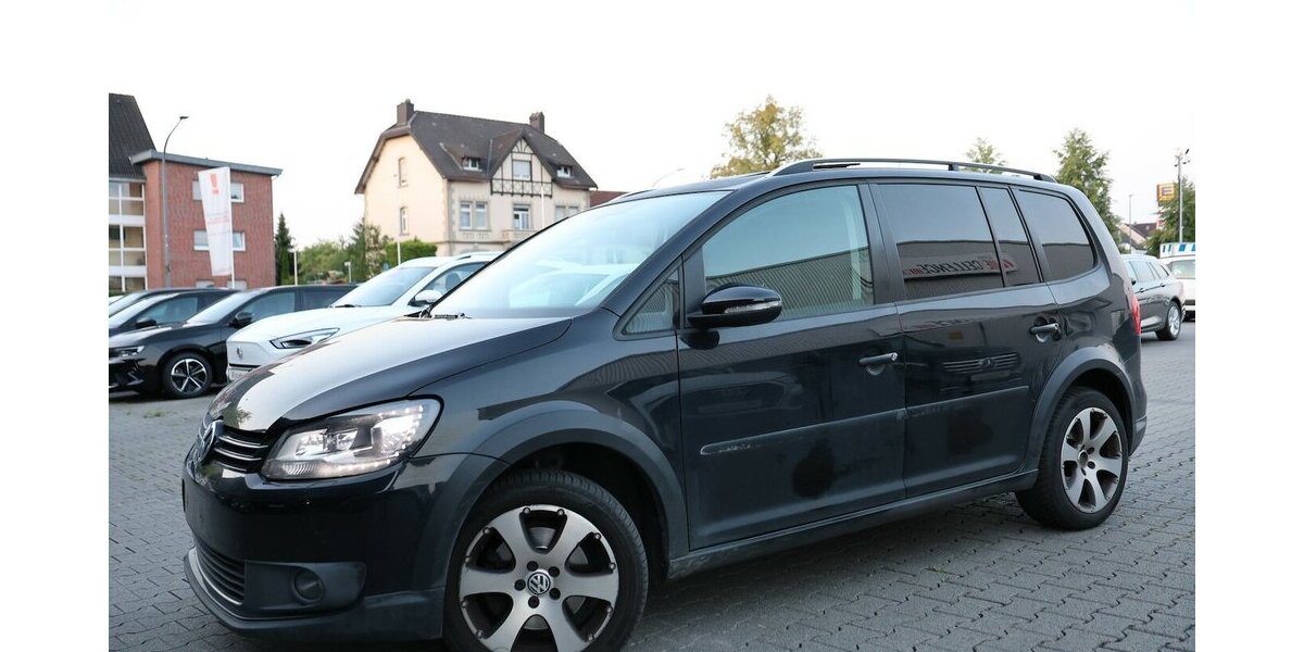 VW Touran CROSS 2.0 TDI DSG FAMILY / BI-XENON 260.000 km 5.902 &euro; Hamm 59077