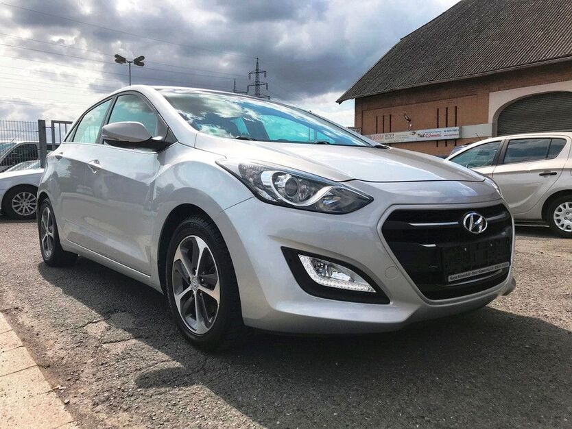 Hyundai i30 37.293 km 11.499 € Unna 59425
