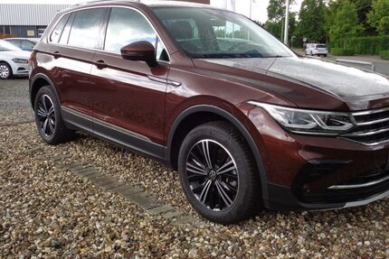 VW Tiguan 72.041 km 35.390 € Selm 59379