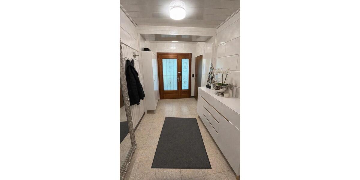 Etagenwohnung Hamm Herringen - 4 Zimmer, 130 m&sup2;, 1.195&euro; | Angebot:26051269