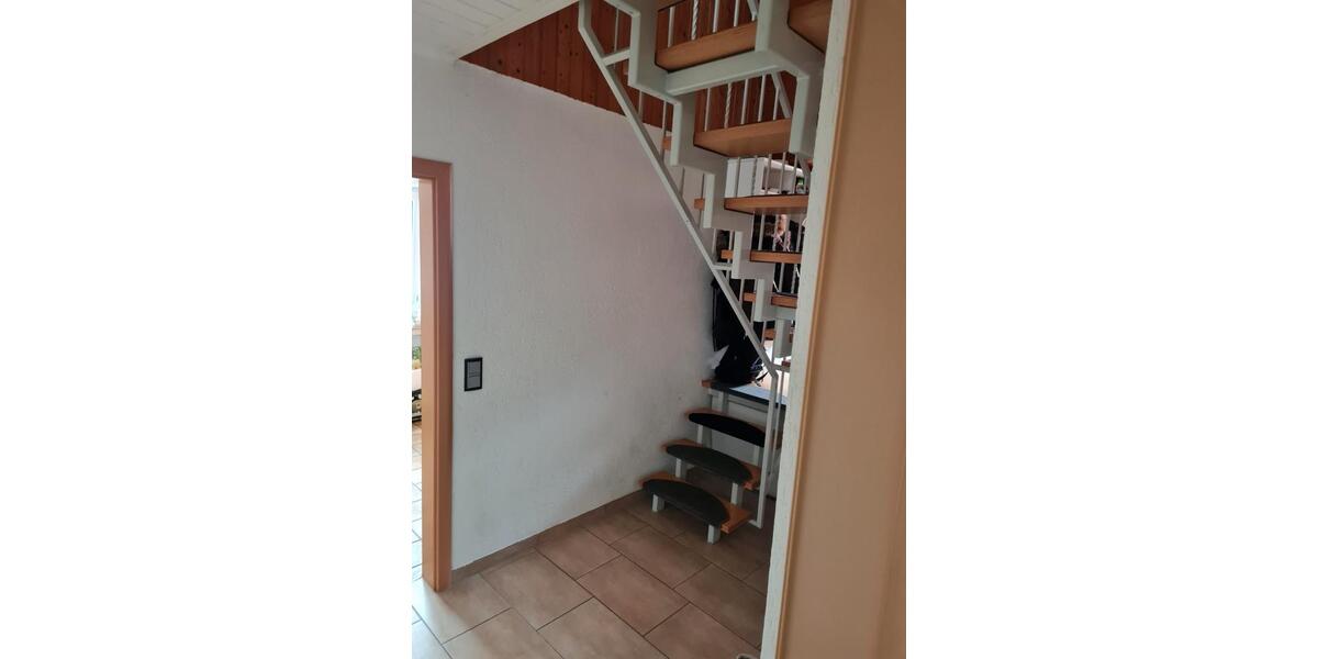 Etagenwohnung Ennigerloh - 4 Zimmer, 142 m&sup2;, 1.050&euro; | Angebot:24332524