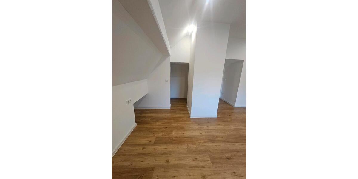 Dachgeschoßwohnung Ahlen Dolberg - 1 Zimmer, 120 m&sup2;, 990&euro; | Angebot:24572573