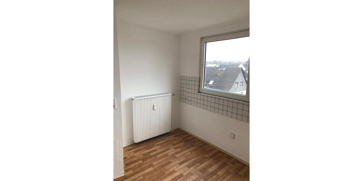 Dachgeschoßwohnung Kamen - 4 Zimmer, 76 m&sup2;, 720&euro; | Angebot:25217944