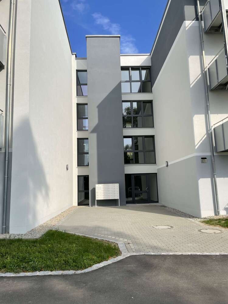 Wohnung zum Mieten in Erbendorf 511 € 65.46 m²
