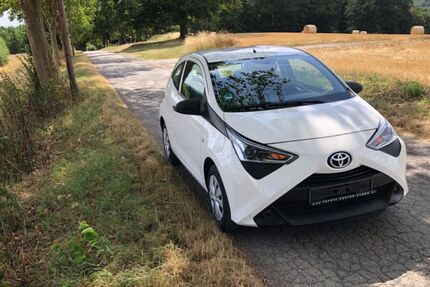 Toyota Aygo (X) 94.000 km 5.500 &euro; Holzwickede 59439