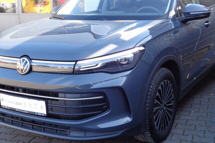 VW Tiguan 40.774 km 33.490 &euro; Selm 59379