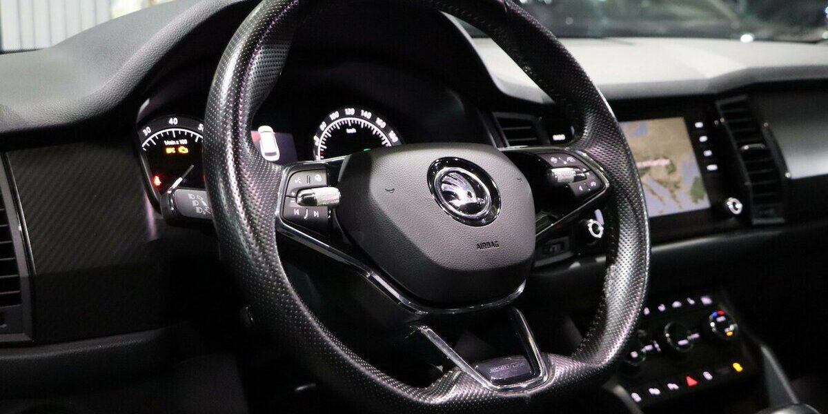 Skoda Kodiaq 1.5 TSI DSG SPORTLINE BLACK / PANORAMA / 120.000 km 25.444 &euro; Hamm 59077