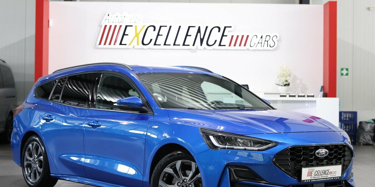 Ford Focus Tunier 1.5 EB ST-LINE X SPORT BLUE & BLACK 100.000 km 16.444 &euro; Hamm 59077