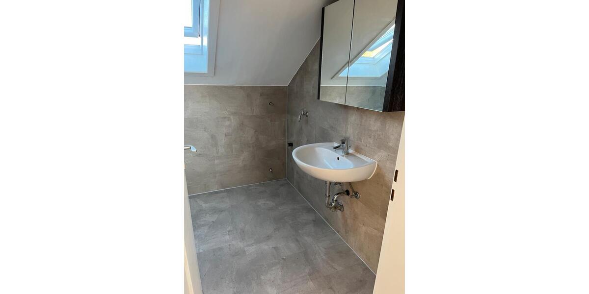 Dachgeschoßwohnung Oelde - 2 Zimmer, 60 m&sup2;, 125.000&euro; | Angebot:24700292