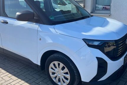 Ford Tourneo Courier 76.525 km 17.400 &euro; Fröndenberg 58730