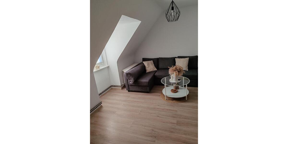 Gemütliche Dachgeschosswohnung mit zusätzlichem Hobbyraum 2 zimmer