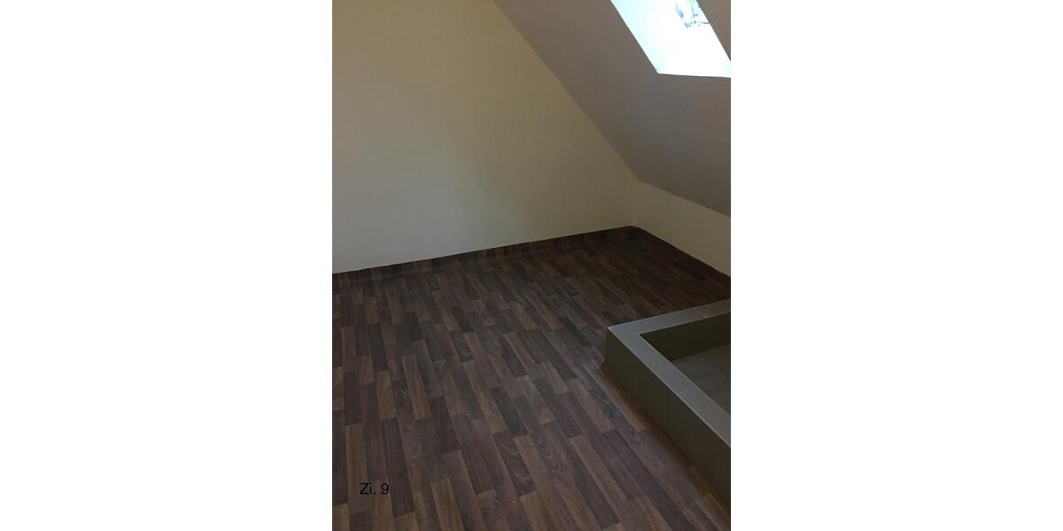 4 Zi. Eigentumswohnung mit Ausbaupotenzial 4 zimmer