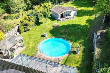 Großzügige Eigentumswohnung mit traumhaftem Gartenparadies in der Aplerbecker-Mark! 4 zimmer