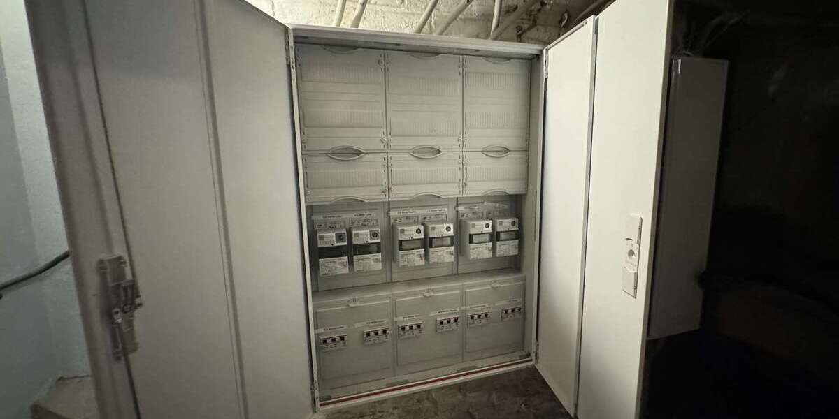 Schöne 2,5-Zimmer-Wohnung in frisch saniertem Mehrfamilienhaus in zentraler Lage in HammHerringen 2.5 zimmer