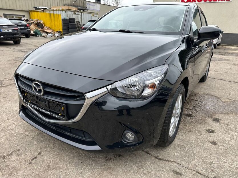 Mazda 2 116.500 km 11.400 € Menden 58730