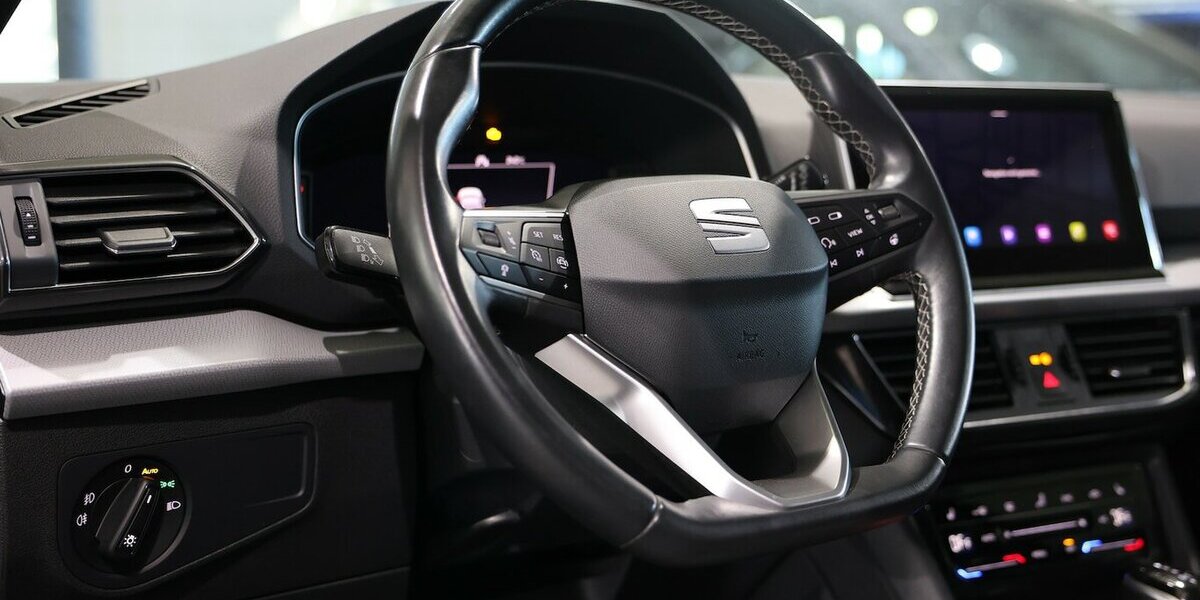 Seat Tarraco 2.0 TDI DSG STYLE / 7-SITZER / LED / AHK 177.000 km 19.777 &euro; Hamm 59077