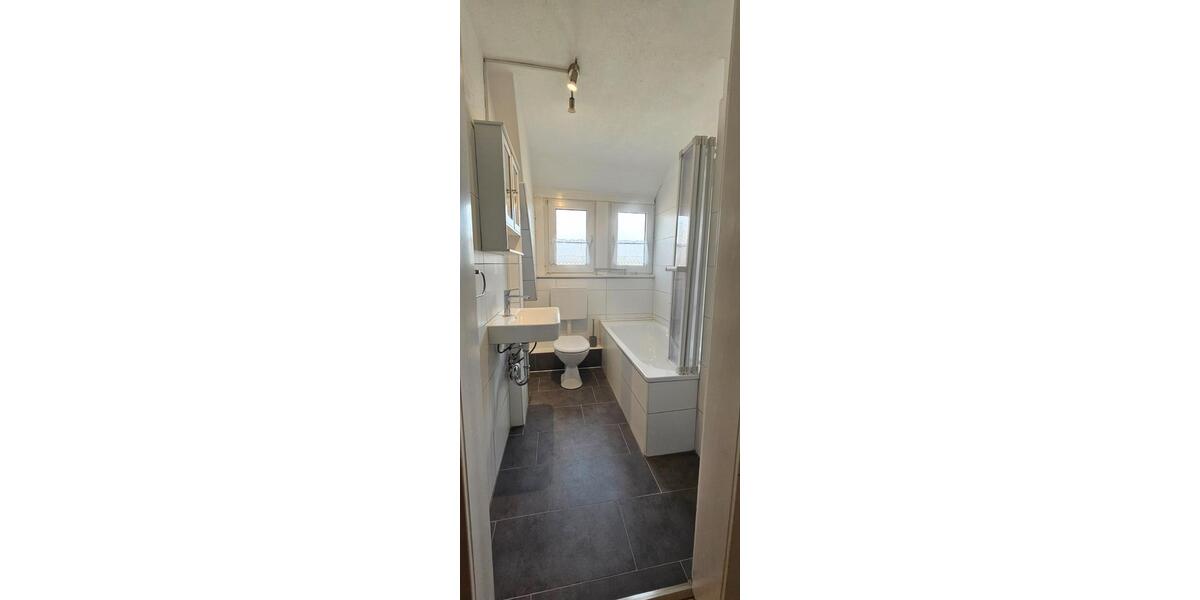 Dachgeschoßwohnung Hamm Herringen - 2 Zimmer, 35 m&sup2;, 420&euro; | Angebot:26221212