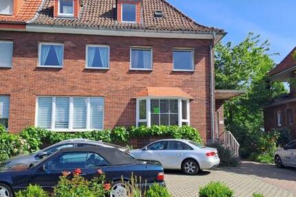 Haus für die große Familie, Studenten (WG), Büros 12 zimmer