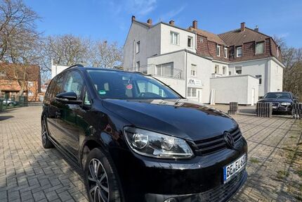 VW Touran 285.600 km 6.950 &euro; Ahlen 59229