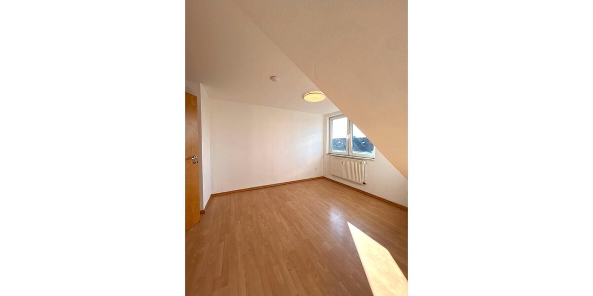 Dachgeschoßwohnung Unna Alte Heide - 4 Zimmer, 113 m&sup2;, 970&euro; | Angebot:26266798