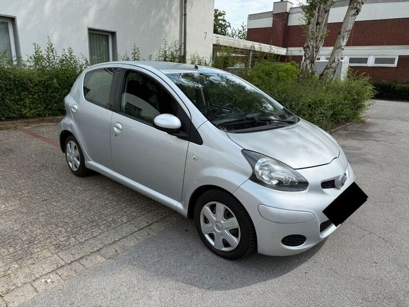 Aygo (X)