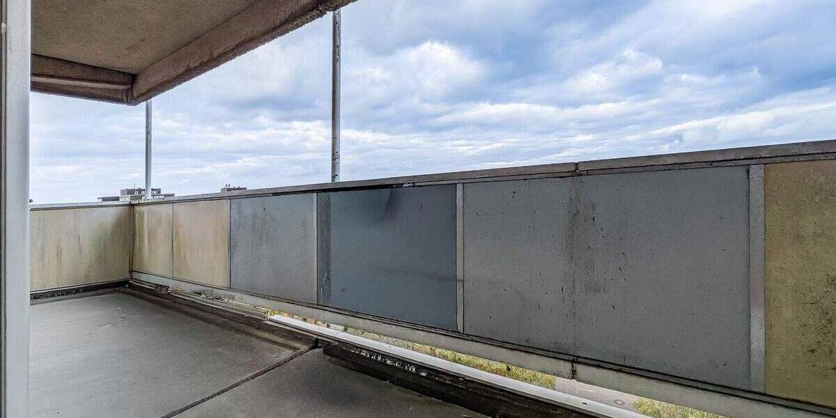 5,5 Zimmer - Balkon - Aufzug - Stellplatz - vermietet 5 zimmer