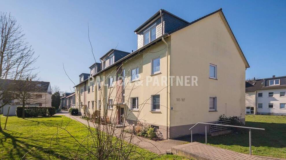 Obergeschosswohnung mit Balkon & Garage in Dortmund-Brechten 3 zimmer