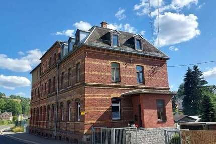 Haus zum Kaufen in Klingenthal 65.000 € 193.28 m²