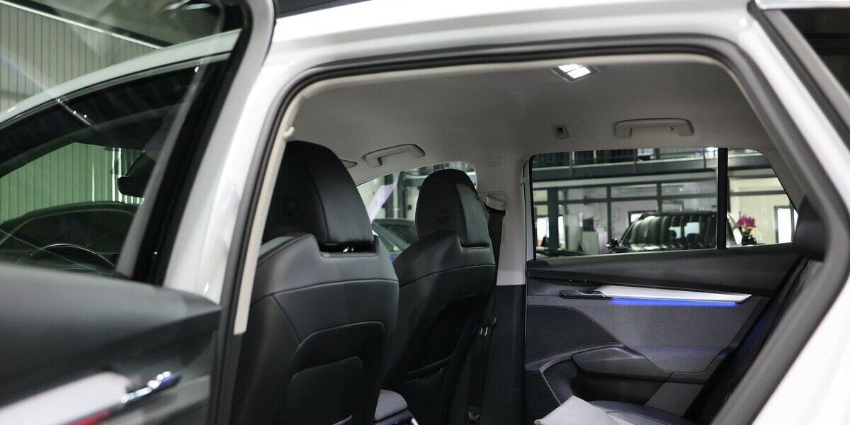 Skoda Enyaq IV 80 LOFT 94,8% / LEDER, AHK, WÄRMEPUMPE 127.000 km 26.991 &euro; Hamm 59077