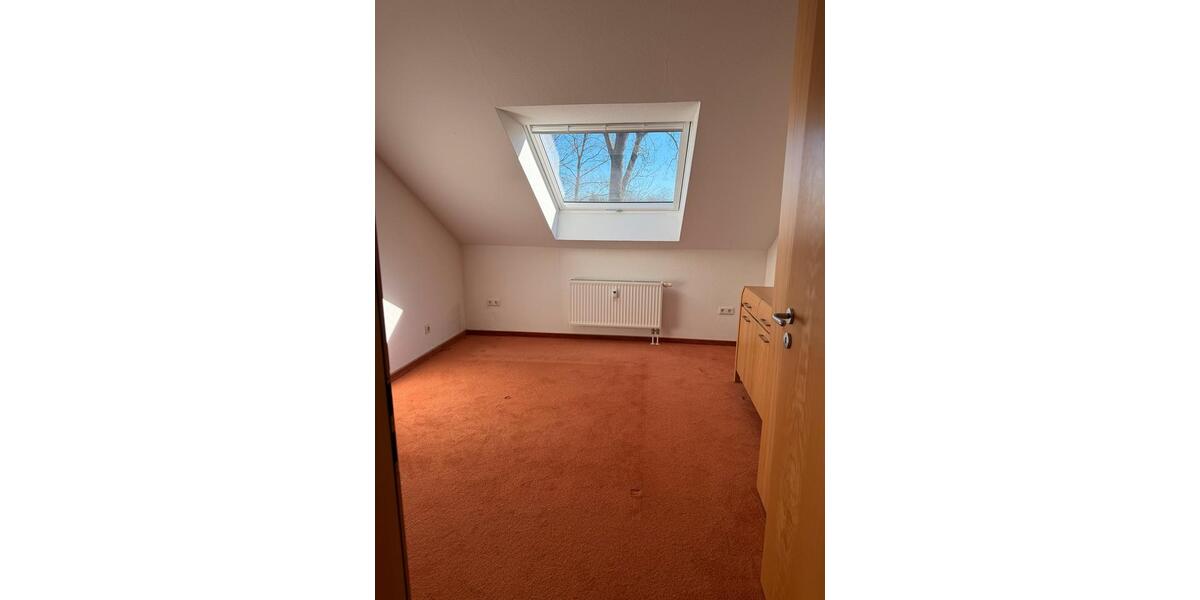 Dachgeschoßwohnung Beckum - 3 Zimmer, 66 m&sup2;, 750&euro; | Angebot:26013801