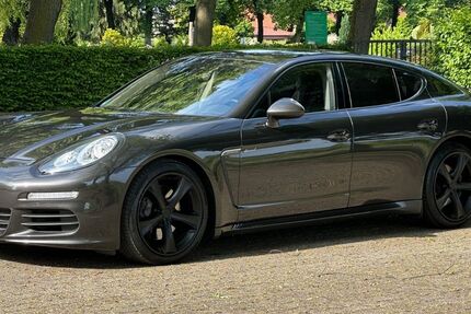 Porsche Panamera 235.000 km 20.950 € Bergkamen 59192