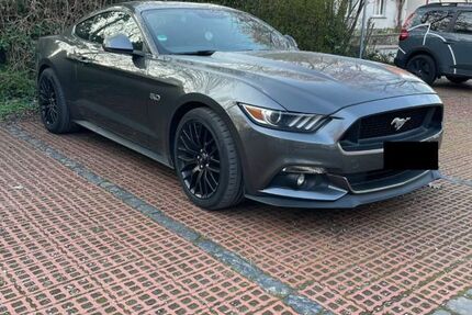 Ford Mustang 160.000 km 28.500 &euro; Werl 59457