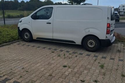 Toyota Proace (Verso) 204.539 km 15.000 &euro; Soest 59494