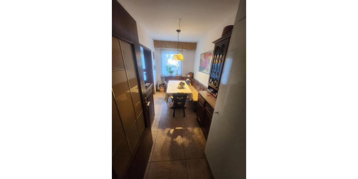 Erdgeschoßwohnung Dortmund Brackel - 4.5 Zimmer, 175 m&sup2;, 1.745&euro; | Angebot:26164554