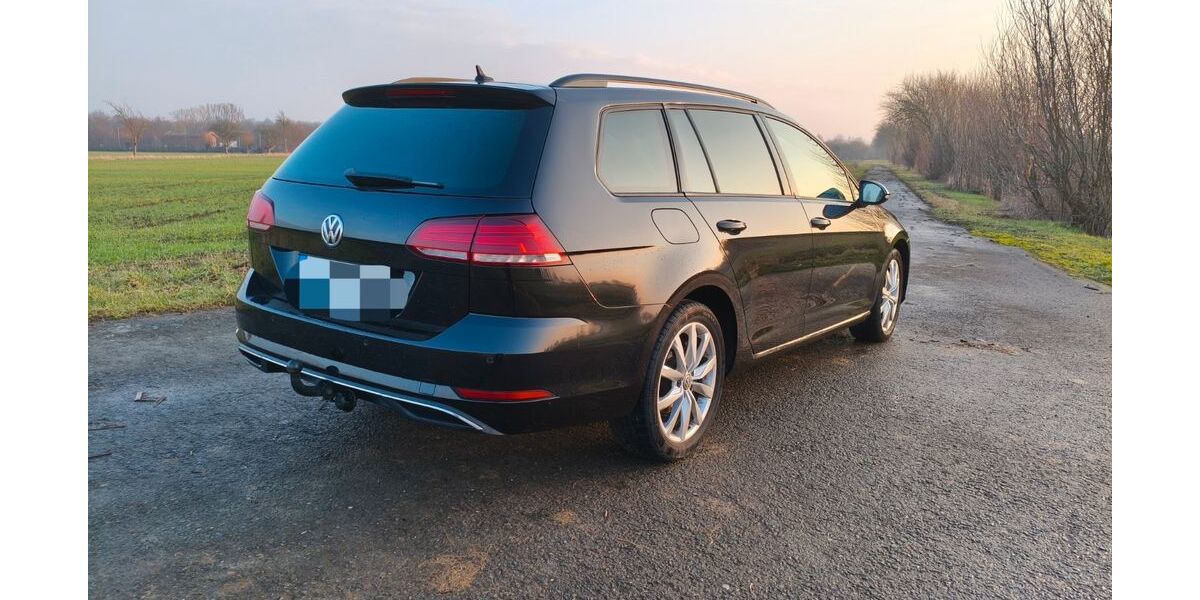 VW Golf 96.000 km 13.499 &euro; Welver 59514