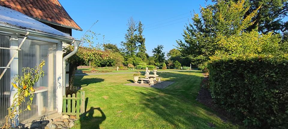 Einfamilienhaus Ennigerloh - 10 Zimmer, 250 m&sup2;, 650.000&euro; | Angebot:25380800