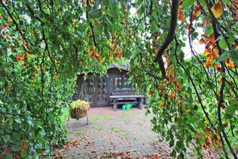 360 Grad: Top- gepflegtes Haus mit Bauland im Wert von 111.000 € 8 zimmer