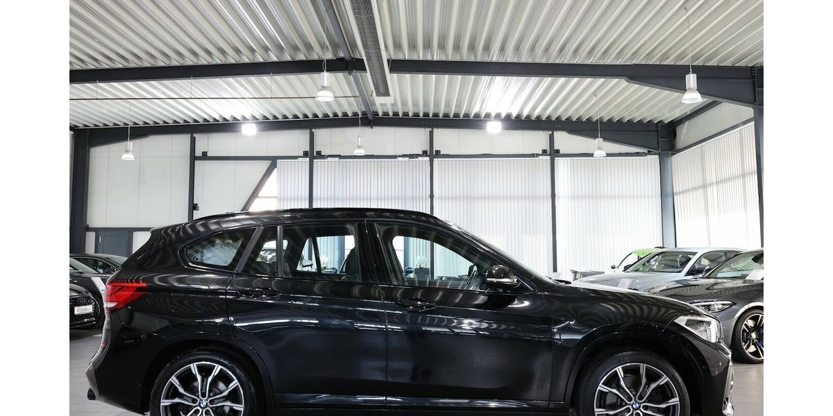 BMW X1 xDrive 20d M-SPORT SHADOW PANORAMA, LED 113.000 km 27.555 &euro; Hamm 59077