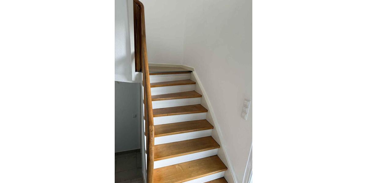 Freistehendes Einfamilienhaus mit Garten & Doppelgarage in Westtünnen! 4.5 zimmer