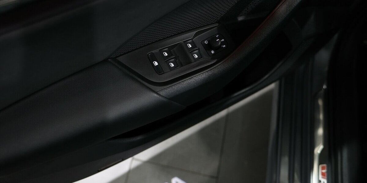 Skoda Octavia LIMO 2.0 TSI DSG RS SPORT BLACK S-SITZE 65.000 km 29.444 &euro; Hamm 59077