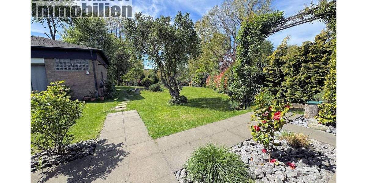 Einfamilienhaus Holzwickede - 7 Zimmer, 302 m&sup2;, 885.000&euro; | Angebot:26388383