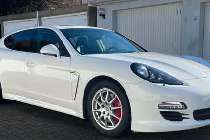 Porsche Panamera 127.328 km 26.999 &euro; Lünen 44532
