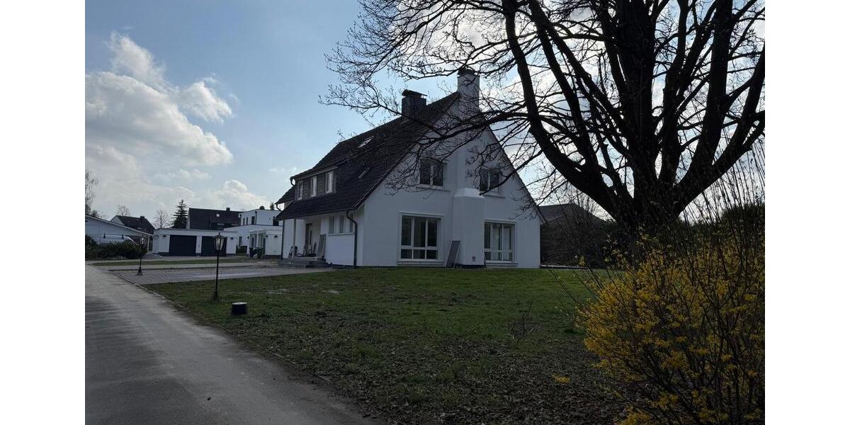 Doppelhaushälfte Soest - 6 Zimmer, 200 m&sup2;, 2.200&euro; | Angebot:25857396