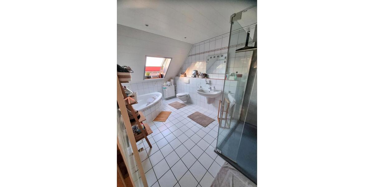 Reihenhaus Hamm Herringen - 8 Zimmer, 195 m&sup2;, 395.000&euro; | Angebot:25106081