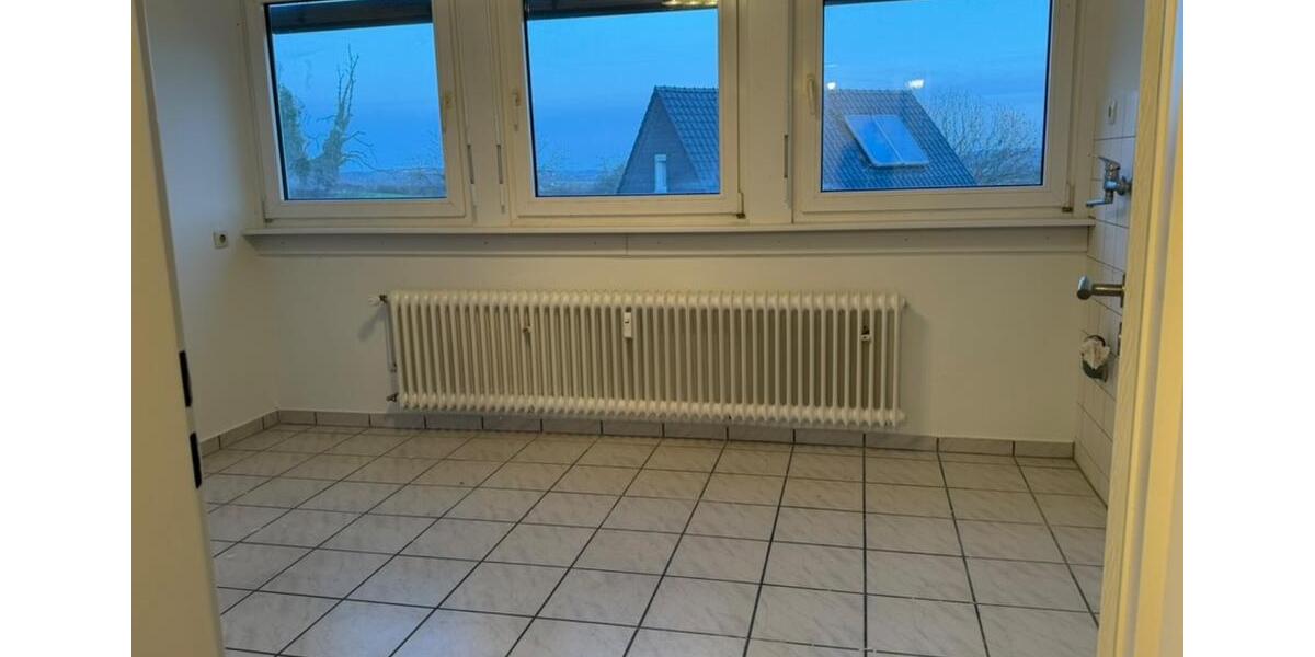 Dachgeschoßwohnung Fröndenberg (Ruhr) - 2 Zimmer, 63 m&sup2;, 480&euro; | Angebot:25647858